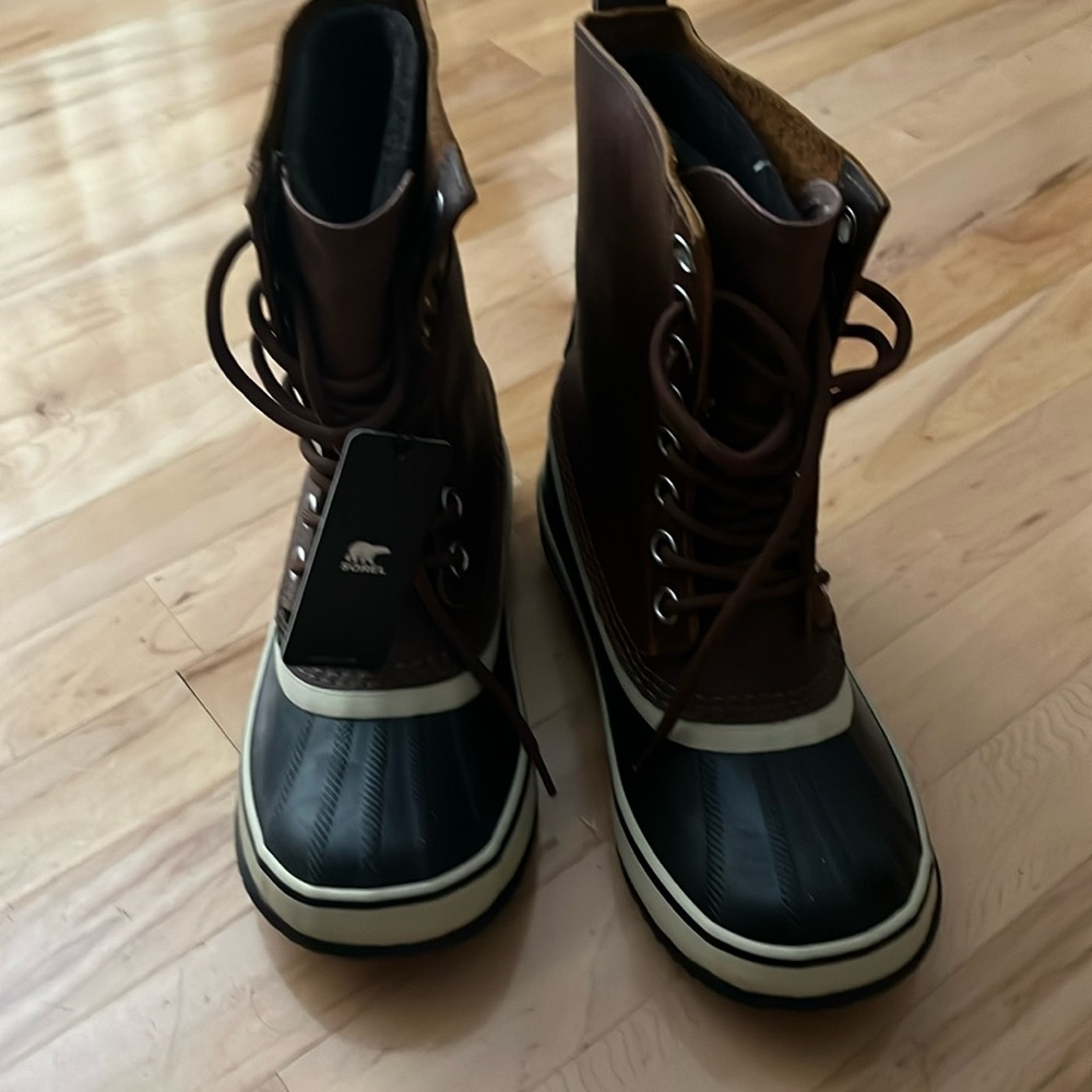 Sorrel Boots Size 7  Never Worn